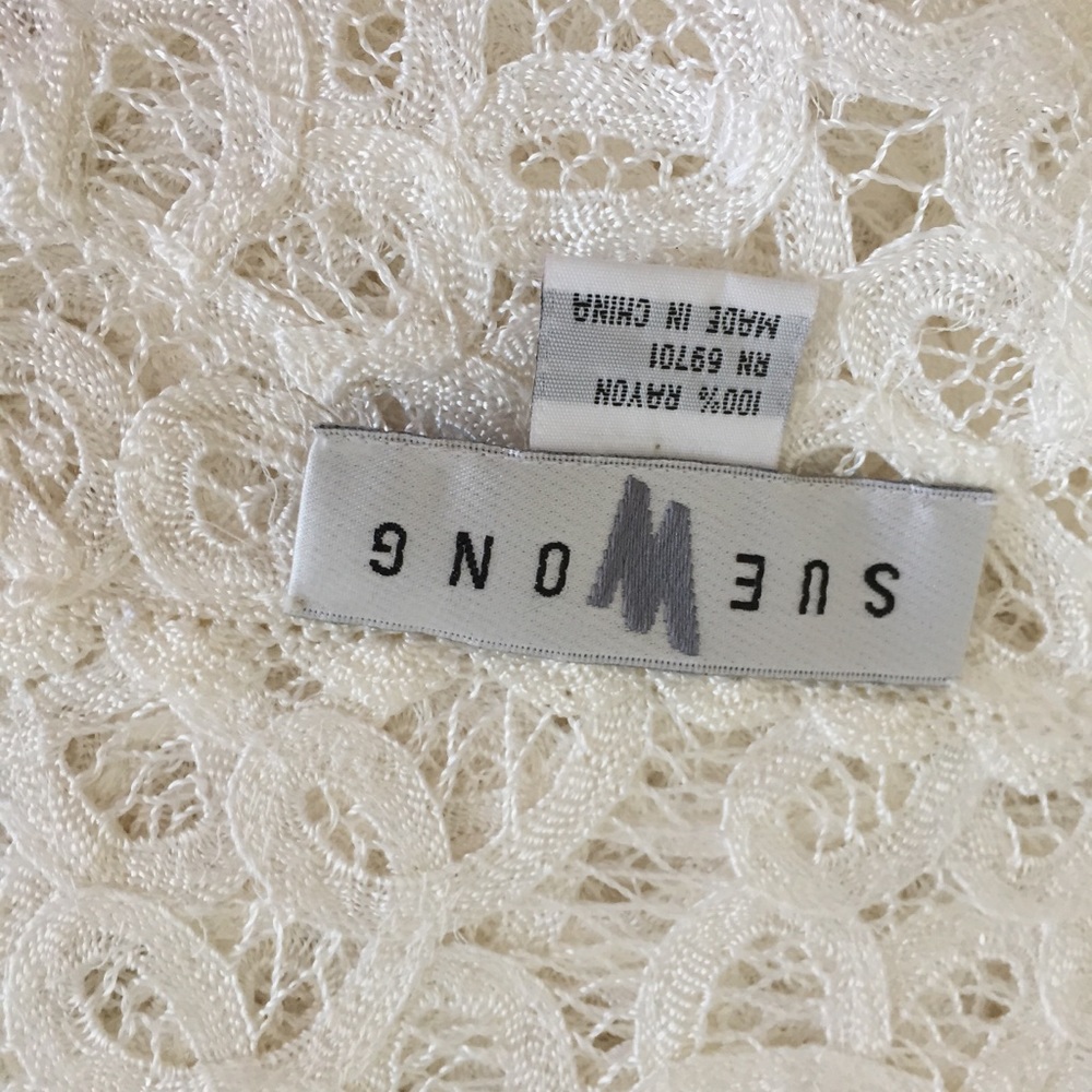 Sue Wong white lace crochet wrap - Picture 8 of 10